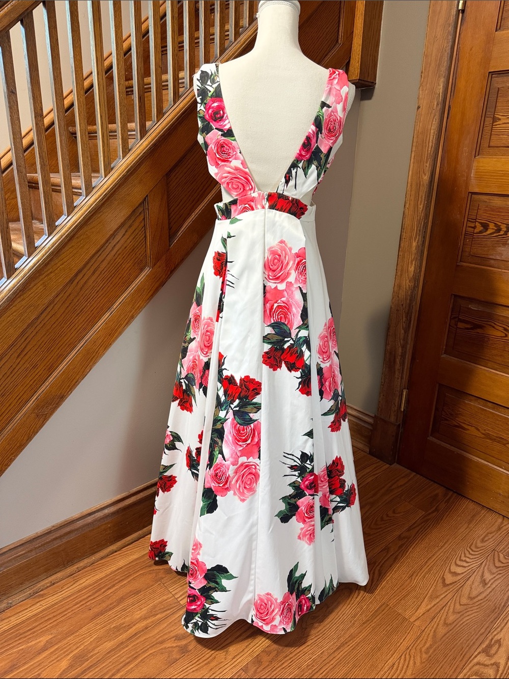 JVN Jovani Formal Gown Prom Dress Size 10 A-Line Long Gown Full Length - Picture 2 of 9